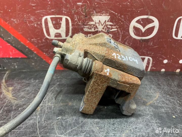 Суппорт передний правый Mazda CX-5 KE