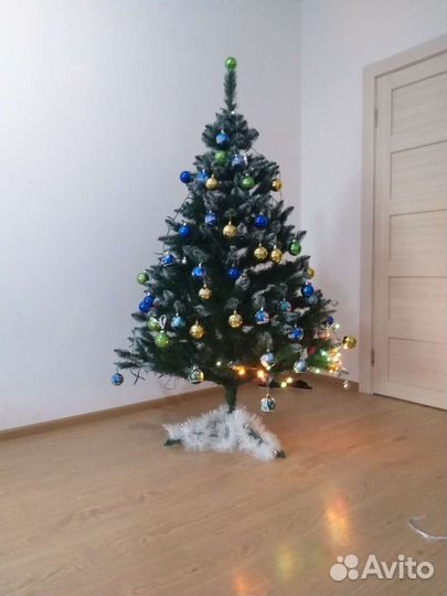 Елка искусственная заснеженная 180 (торг.уместен)