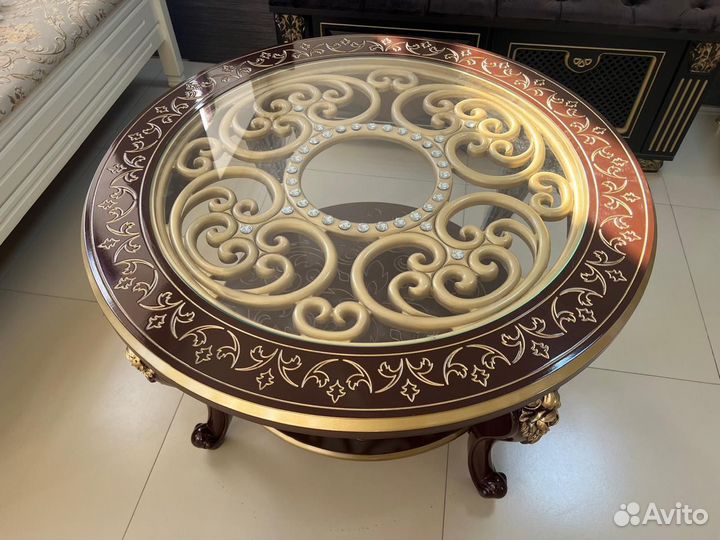 Журнальный столик