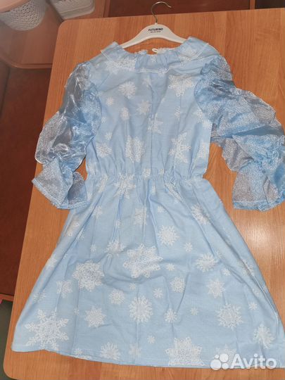 Новогодний костюм Снежинки для девочки