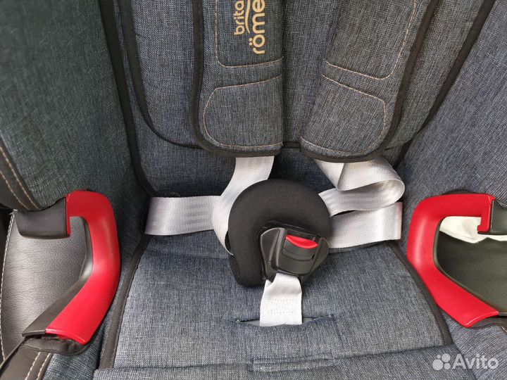 Britax Roemer Advansafix IV R Blue Marbre