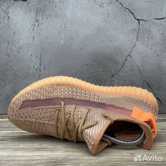 Adidas Yeezy Boost 350 v2 Clay (Orange)