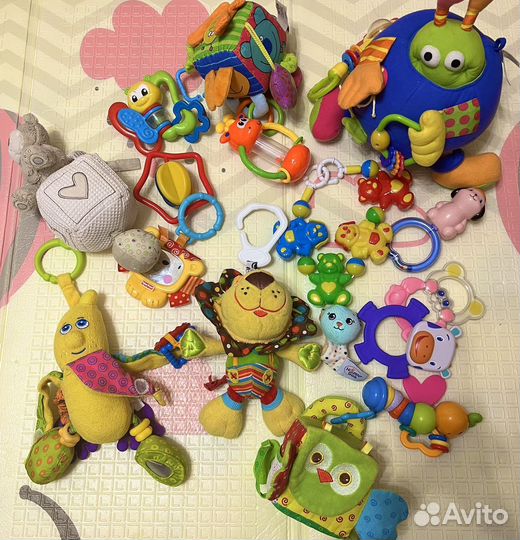 Развивающие игрушки, погремушки пакетом