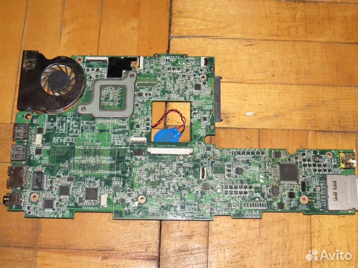 Lenovo X100E Неисправен можно частями