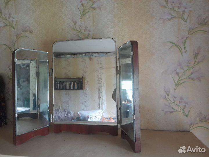 Зеркало старинное