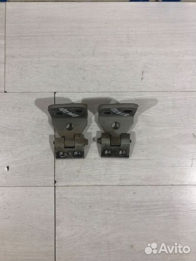 Петля двери перед лев BMW X3 e83 2.5 ат