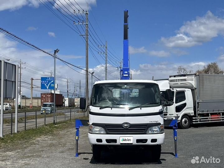 Бортовой грузовик Hino 300 (Dutro) с КМУ Tadano, 2008