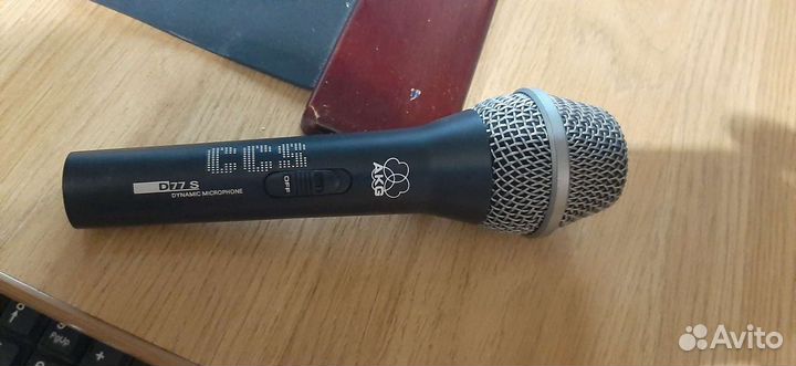 Микрофон проводной AKG D 77 S/XLR