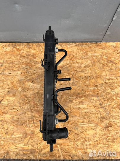 Радиатор охлаждения двигателя передний Kia Soul PS