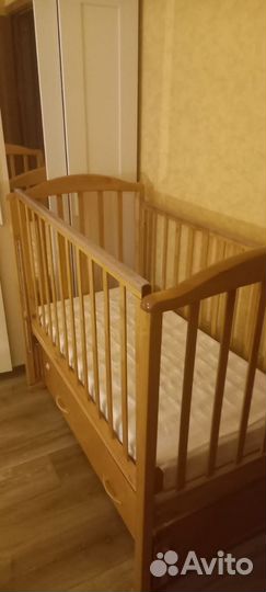 Детская кроватка
