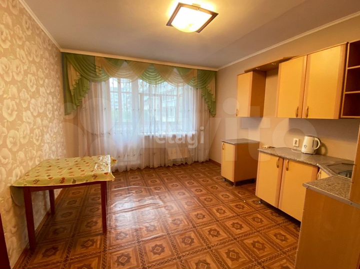 3-к. квартира, 93,2 м², 3/10 эт.