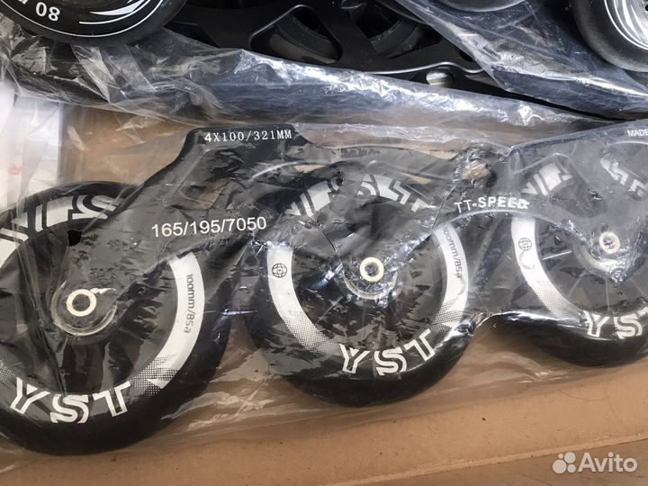 Конькобежные коньки/ролики 36 размер