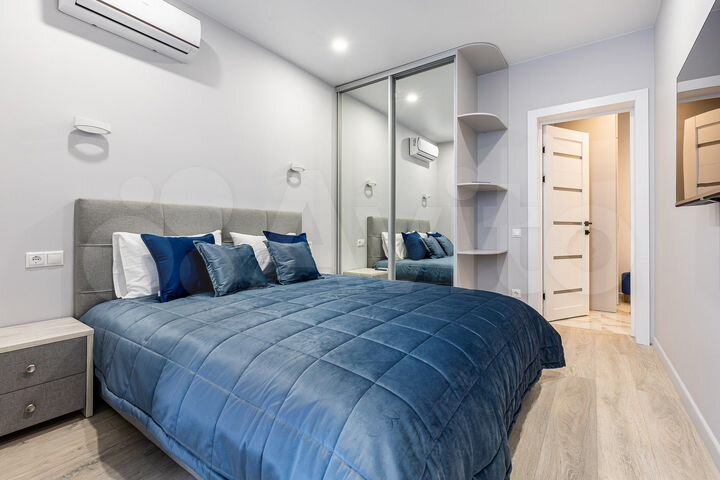 2-к. квартира, 52 м², 5/18 эт.