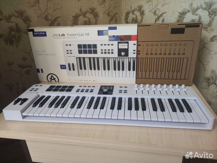 Arturia keylab essential 49 mk3 white