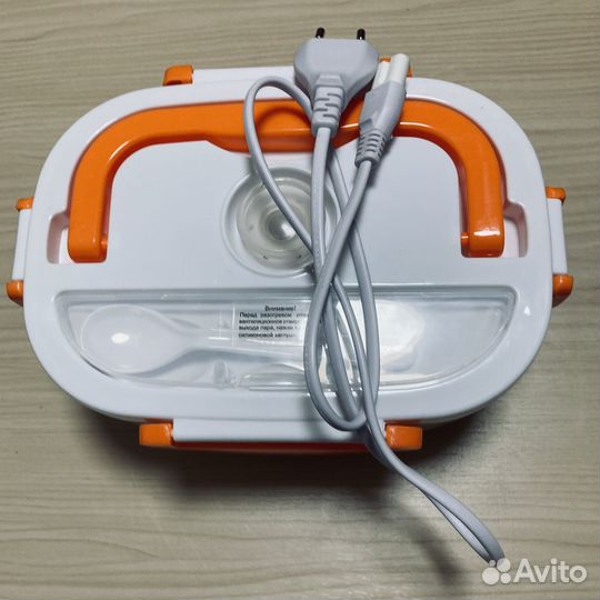 Контейнер для еды с подогревом