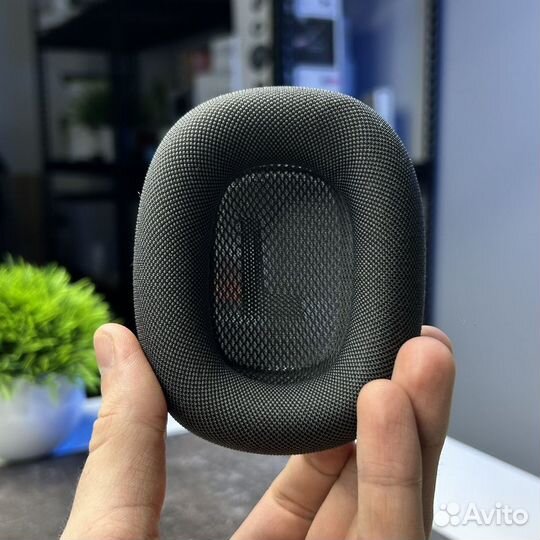 Airpods max black