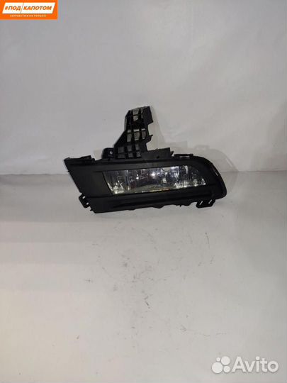 Фара противотуманная правая Mazda 3 BK рест