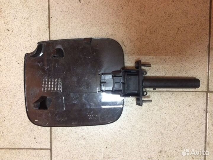 Лючок бензобака Renault Symbol 2