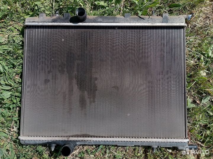 Радиатор охлаждения пежо 408