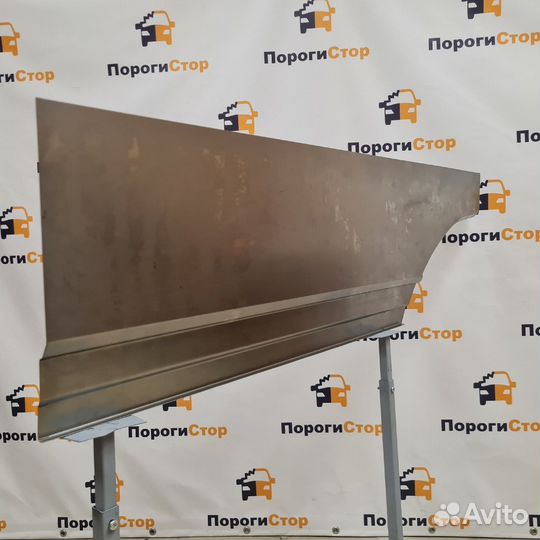 Карман выше молдинга правый MB Sprinter 906 maxi