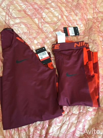 Спортивный комплект Nike