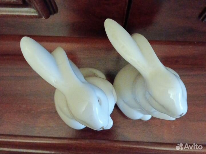 Фарфоровые статуэтки заяц (кролик)