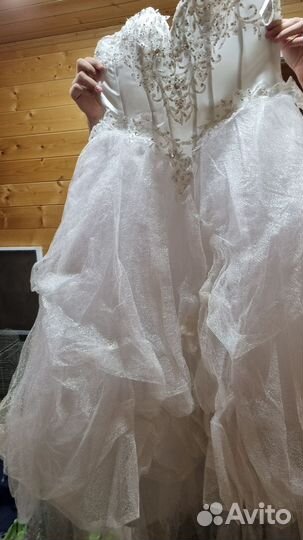 Свадебное платье 48 50 бу