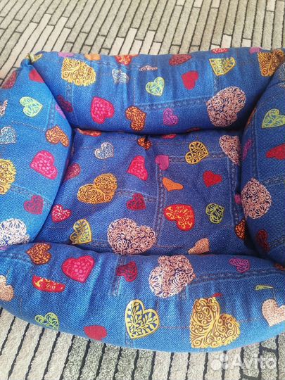 Лежанка для кошек