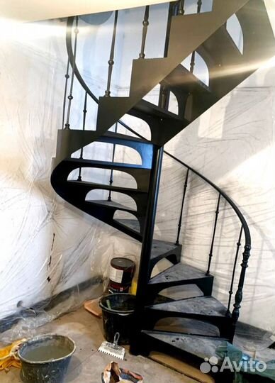 Прямая лестница на металлокаркасе