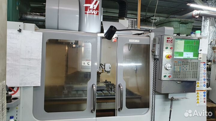 Пресс-формы, штампы, изделия из пластмасс