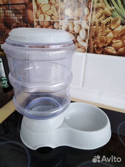 Кормушка для животных