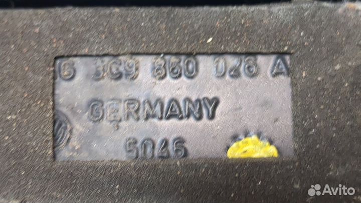 Рейлинг на крышу (одиночка) Volkswagen Passat 6, 2