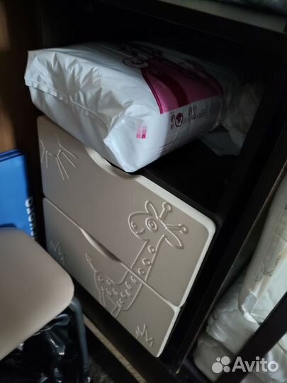 Детская кроватка с маятником