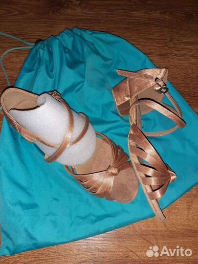 Туфли для бальных танцев