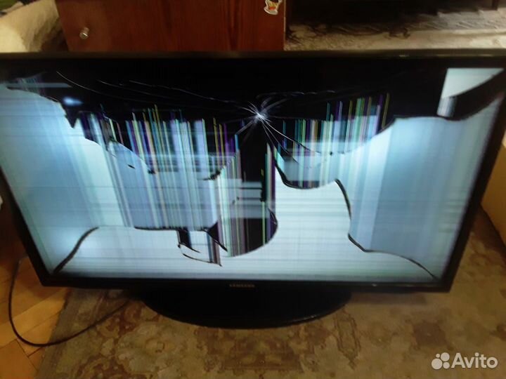 Samsung 32 дюйма Смарт тв