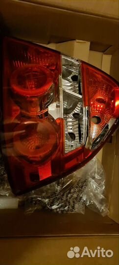 Фонарь правый chevrolet aveo t250