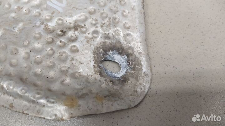 Экран тепловой Land Cruiser (150) -Prado 2009