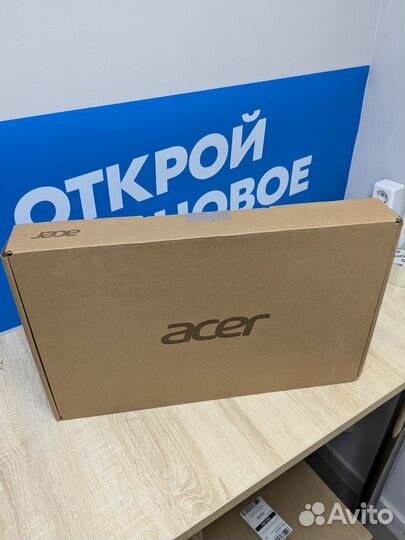 Acer Aspire 3 15.6 AMD Ryzen 7 5700U 16/512