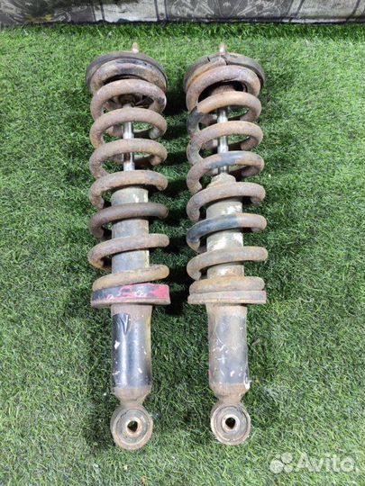 Стойка подвески передняя Toyota Land Cruiser