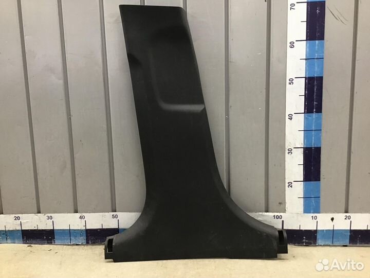 Обшивка средней стойки левая Hyundai Solaris 2017