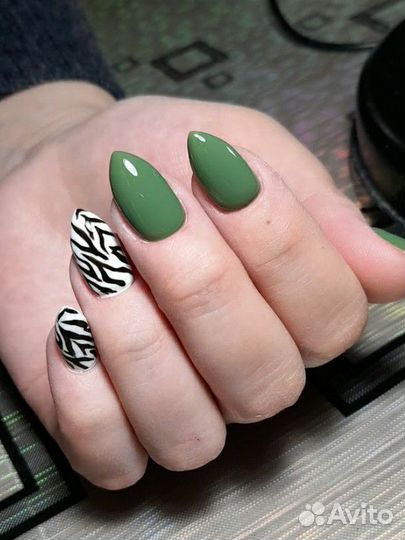 Маникюр,педикюр