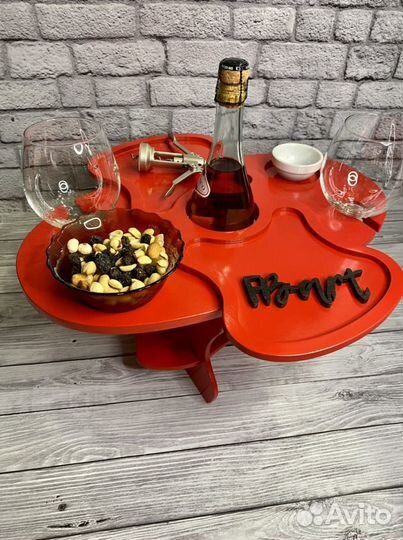 Винный столик