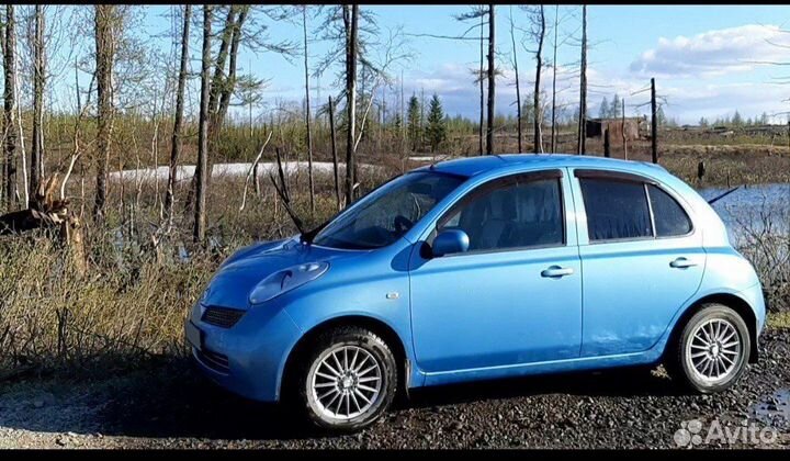 Nissan March 1.2 AT, 2003, 229 420 км