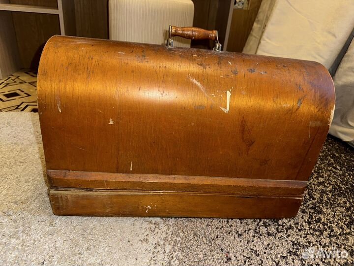 Старинная Швейная машина