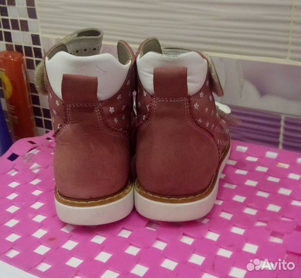 Босоножки woopy