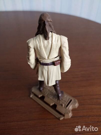Фирменная фигурка Звëздных воин