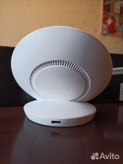 Беспроводное зарядное устройство Samsung