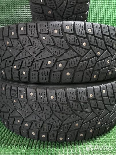 Dunlop SP Winter Ice 02 185/60 R14 82T