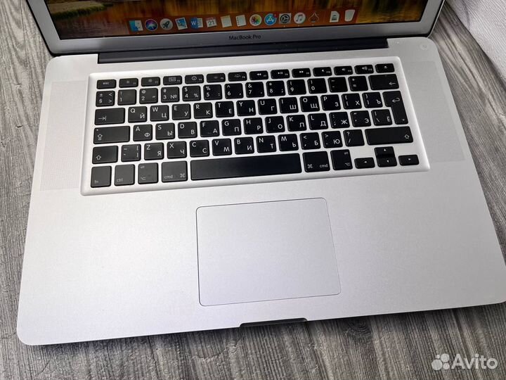 Ноутбук Apple MacBook Pro 15 Mid 2010