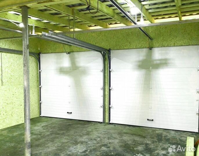 Секционные ворота дамаст в наличии